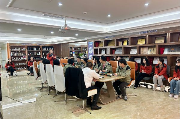 การฝึกอบรมความรู้ด้านผลิตภัณฑ์และทักษะทางธุรกิจของ Sunnex ที่จัดขึ้นในสำนักงานเซินเจิ้น